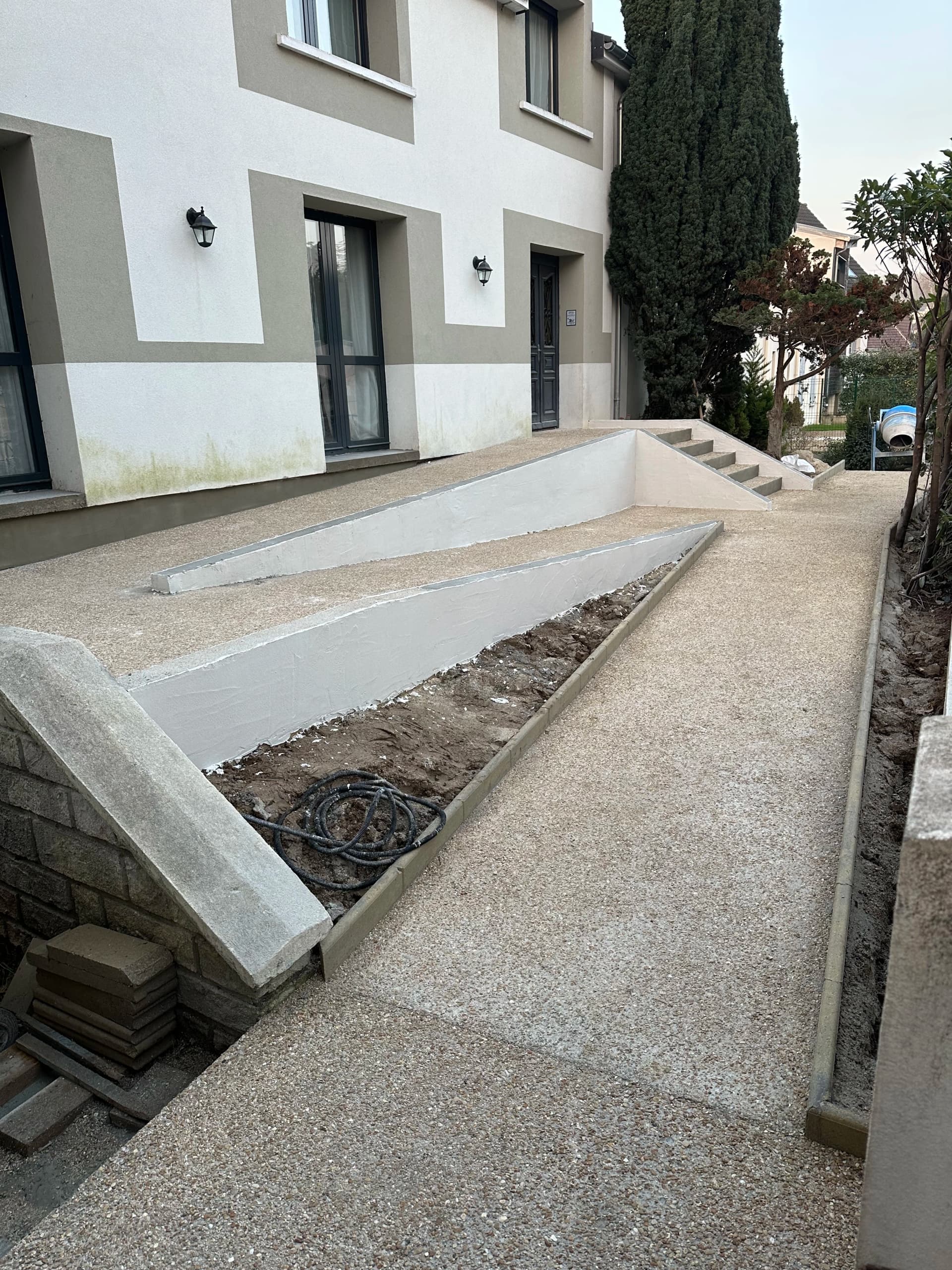 Phase 1 des travaux d'aménagement extérieur par Mar & Co 17